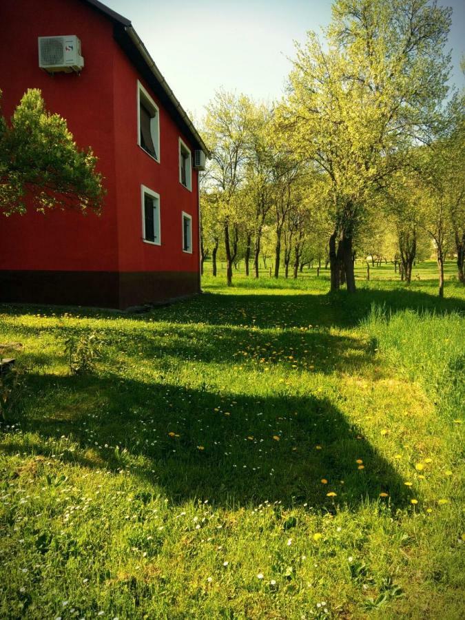 Holiday Home Modric Оточац Екстер'єр фото